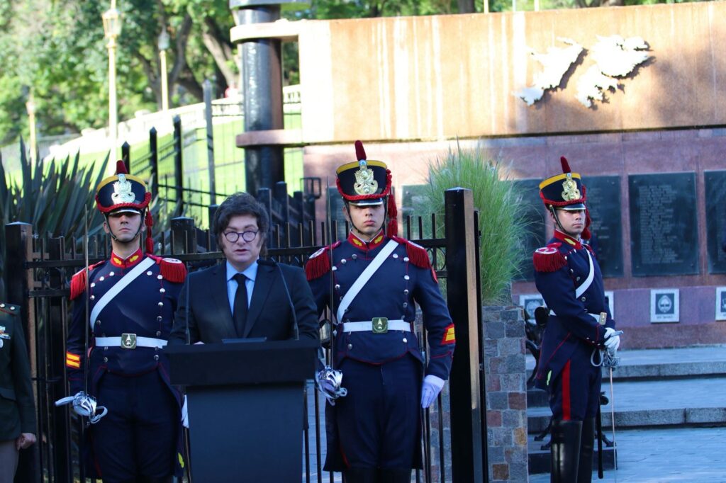 “Buscamos hacer de Argentina una potencia para que los malvinenses prefieran ser argentinos”