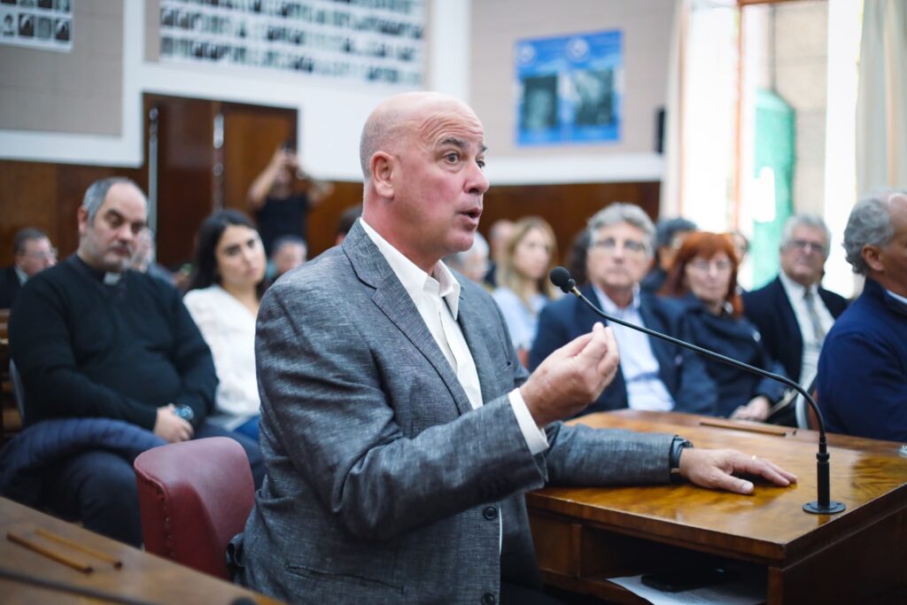 «Reclamamos que revean el cierre de la oficina comercial de Aerolíneas Argentinas»