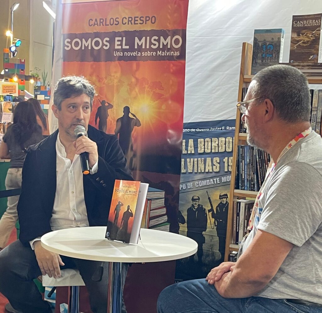Se presenta «Somos el mismo», una novela sobre el presente y pasado de un soldado en Malvinas