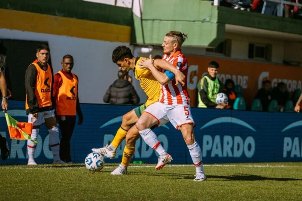 Aldosivi se impuso ante Estudiantes de La Plata por penales y avanzó en la Copa Argentina