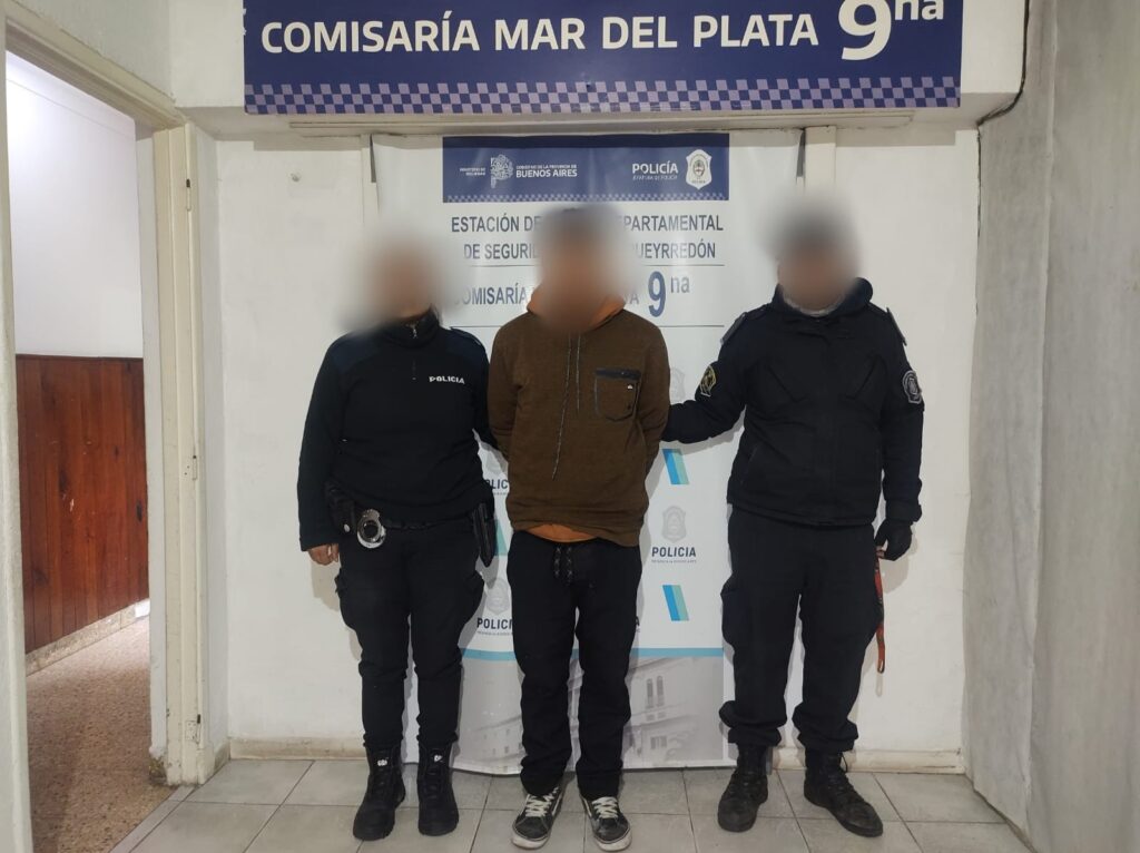 Cuidacoches amenazó a varios peatones y terminó detenido: tenía dos pedidos de captura
