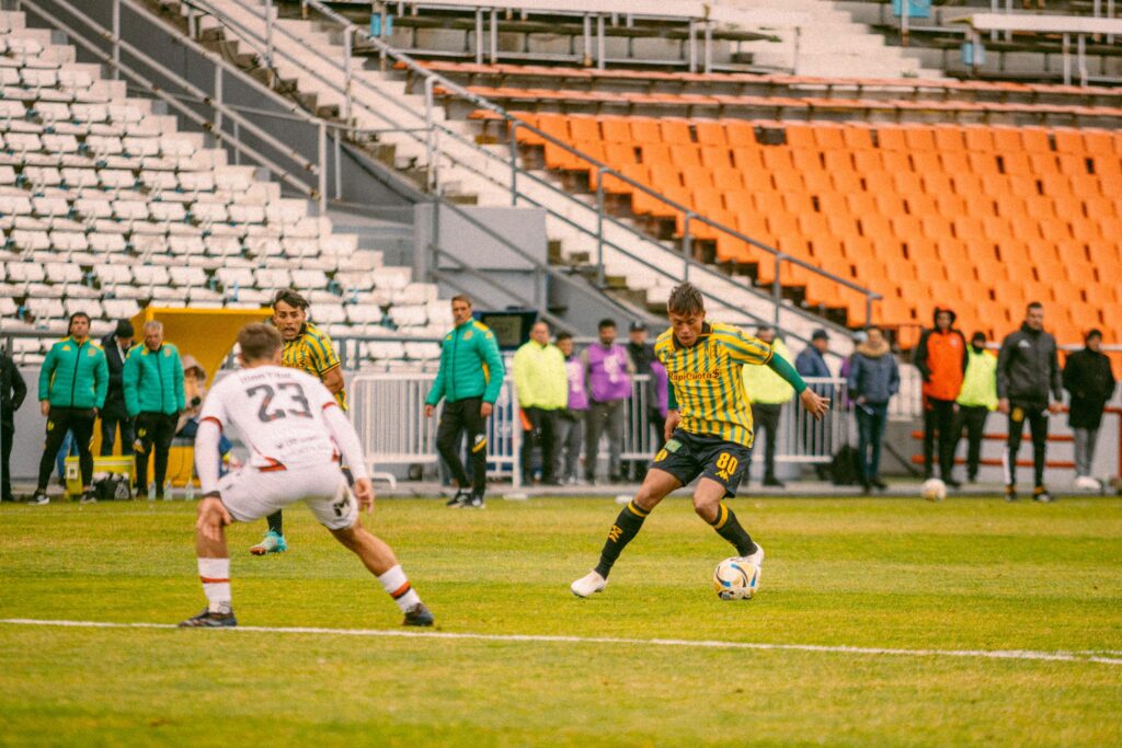 Video: Aldosivi no pudo imponerse frente a Newell’s Old Boys en un partido teñido de violencia