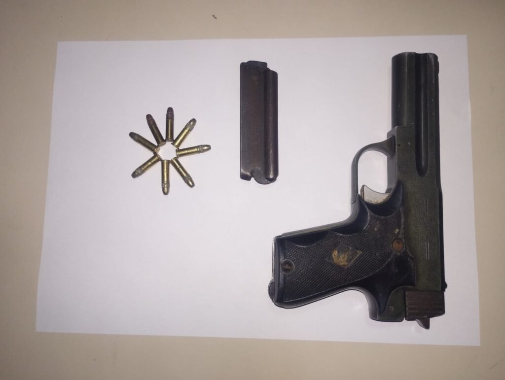 Su pareja lo denunció tras una discusión: terminó aprehendido y le secuestraron una pistola