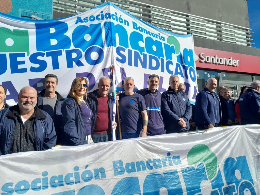 La Bancaria realiza un paro nacional en el Banco Central y el Banco Hipotecario