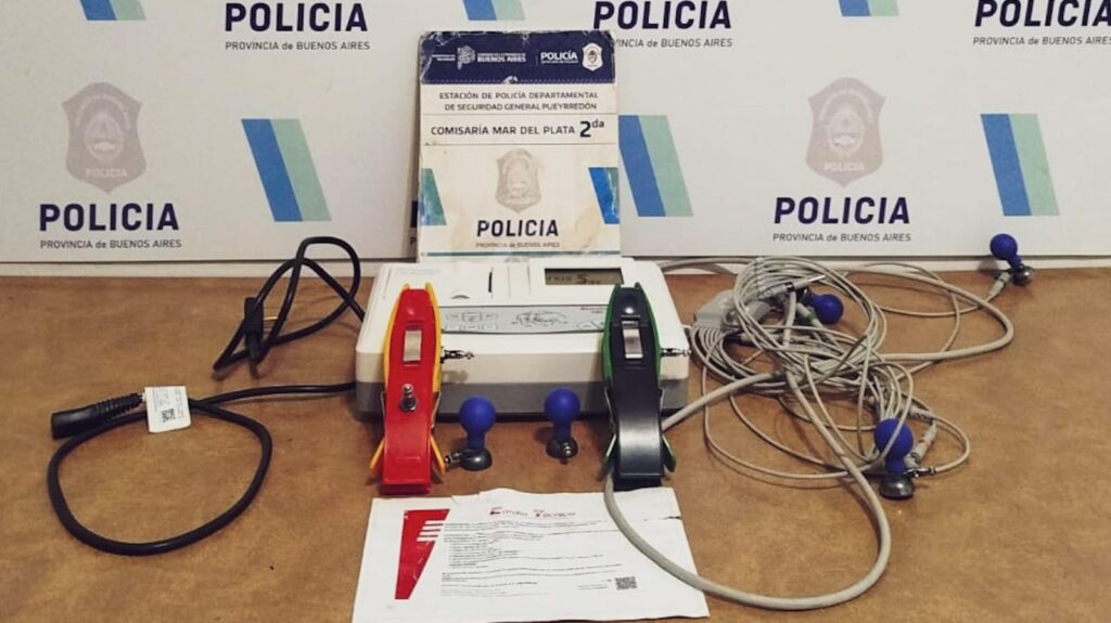 Robó un artefacto médico de un vehículo, lo puso a la venta y lo descubrieron