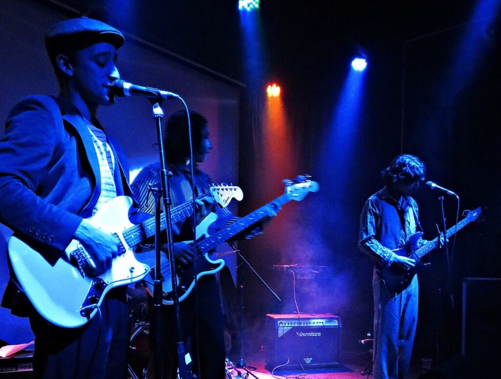 Jueves de Más Música en vivo en Mole Club con Hotel Los Lobos + Fauna Deluf