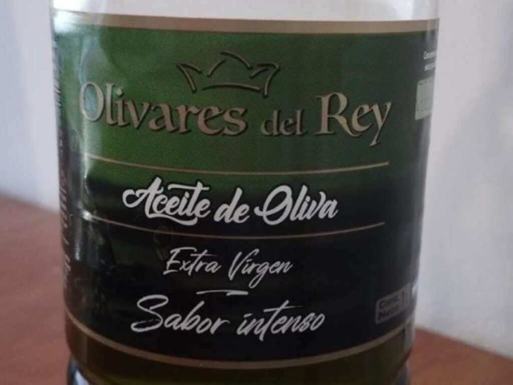 Recuerdan que está prohibida la comercialización de los productos elaborados por “Olivares del Rey”