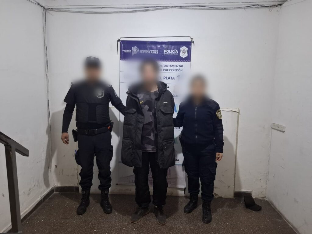 Le robó dinero a una mujer cuando salía del cajero pero quedó en libertad