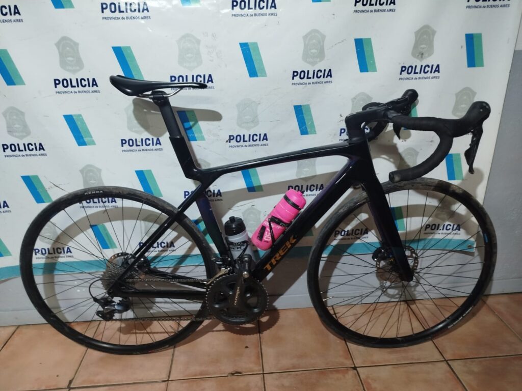 Recuperaron la bicicleta de competición que le habían robado a una ciclista profesional