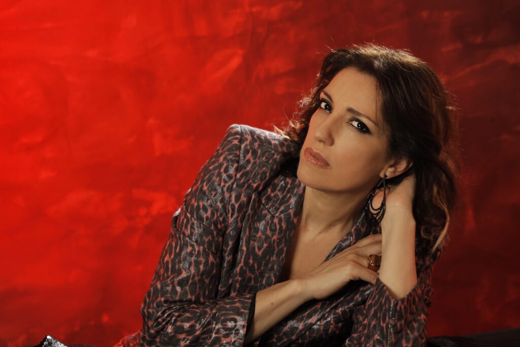 Ligia Piro en concierto: del alma del folclore al corazón del rock nacional
