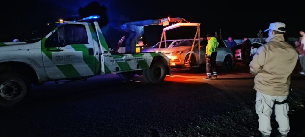 Prefectura interceptó a dos vehículos que realizaban «maniobras pisteras» en la Escollera Norte