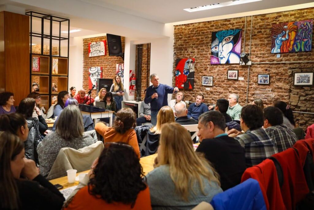 Pulti: “Urge proteger la educación y la infancia de los marplatenses”