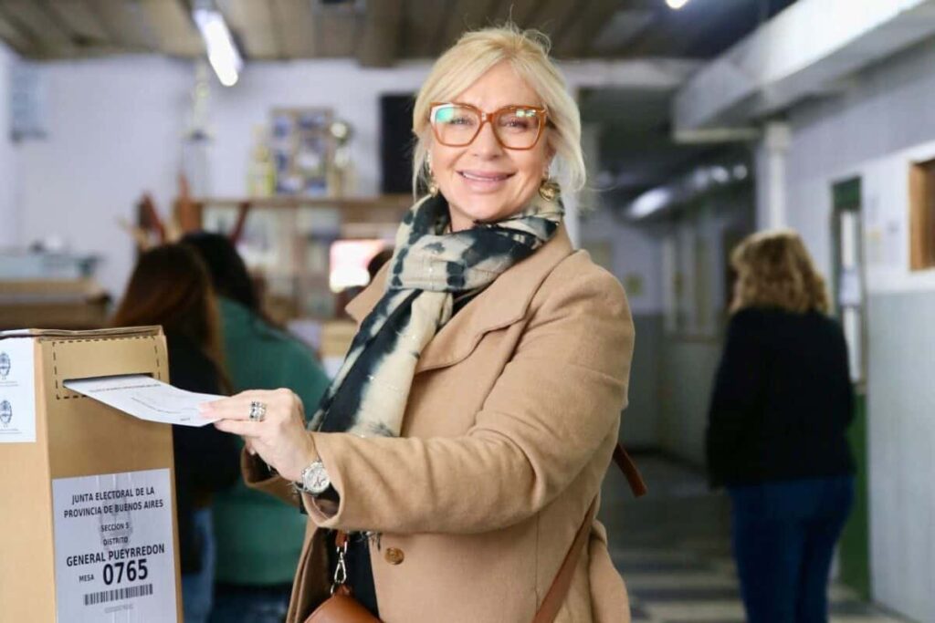 Votó Azcoitia: “Tenemos que votar y poder hacerlo por Mar del Plata es algo realmente maravilloso”