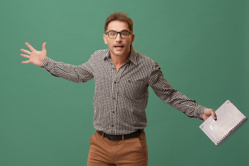 “Fuerza profes”: el stand up del Profe Javier Guerrero llega al teatro