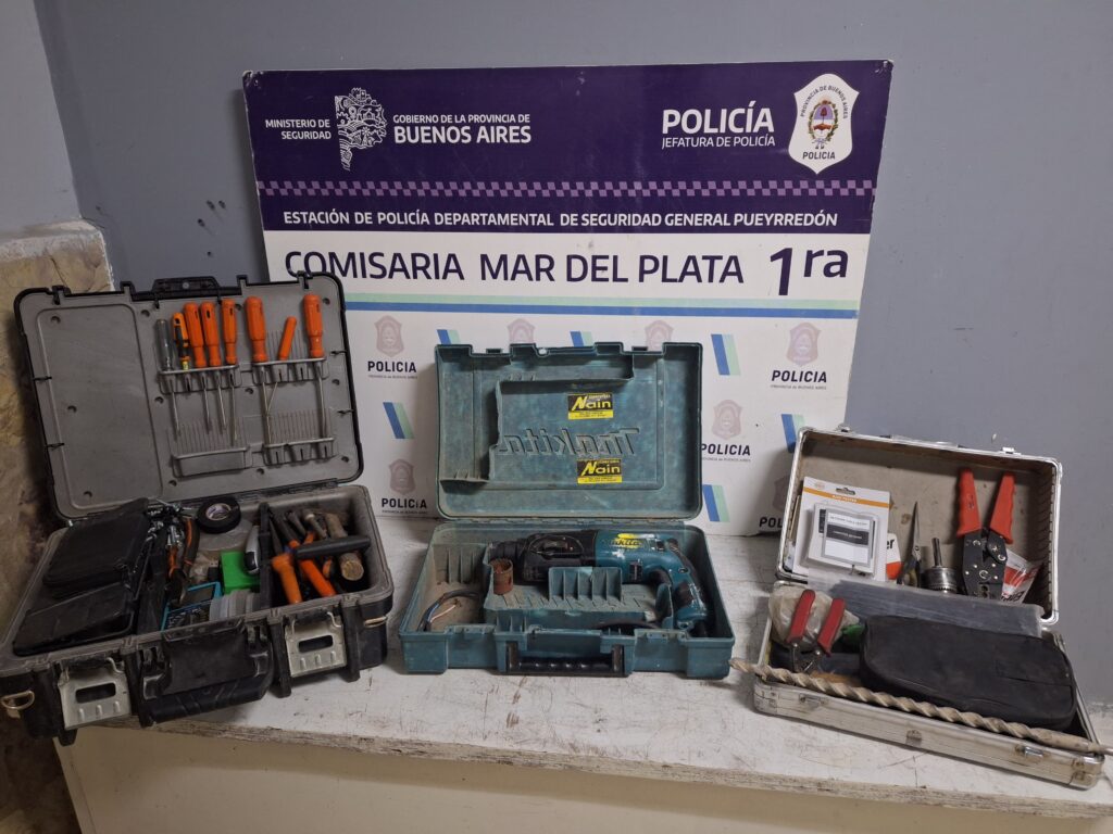 Delincuente con frondosos antecedentes penales cayó tras robar herramientas de un vehículo