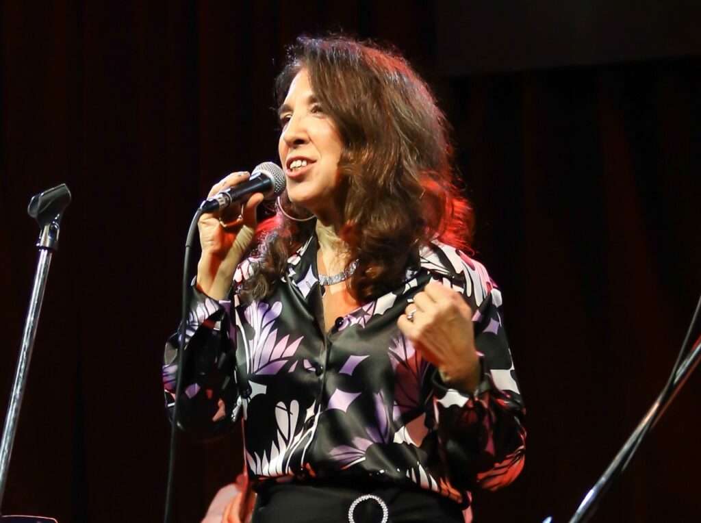 Belén Pérez Muñiz & Leo Álvarez presentan “La fusa en Mardel” Homenaje a Vinicius de Moraes