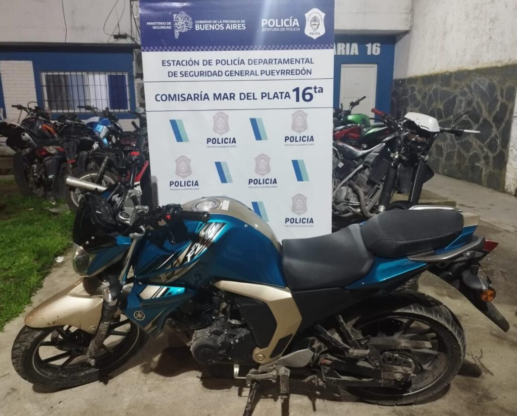 Robaron a punta de pistola una moto y horas después los descubrió la policía por un descuido