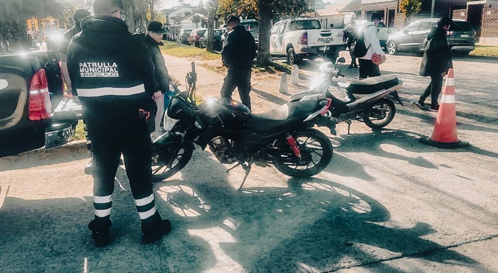 La Patrulla Municipal detectó una moto con pedido de secuestro en Plaza San Cayetano