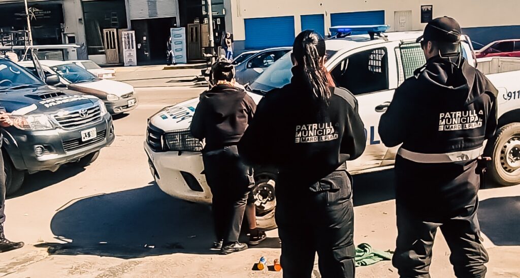 La Patrulla Municipal intervino ante dos trapitos que generaban disturbios en El Martillo