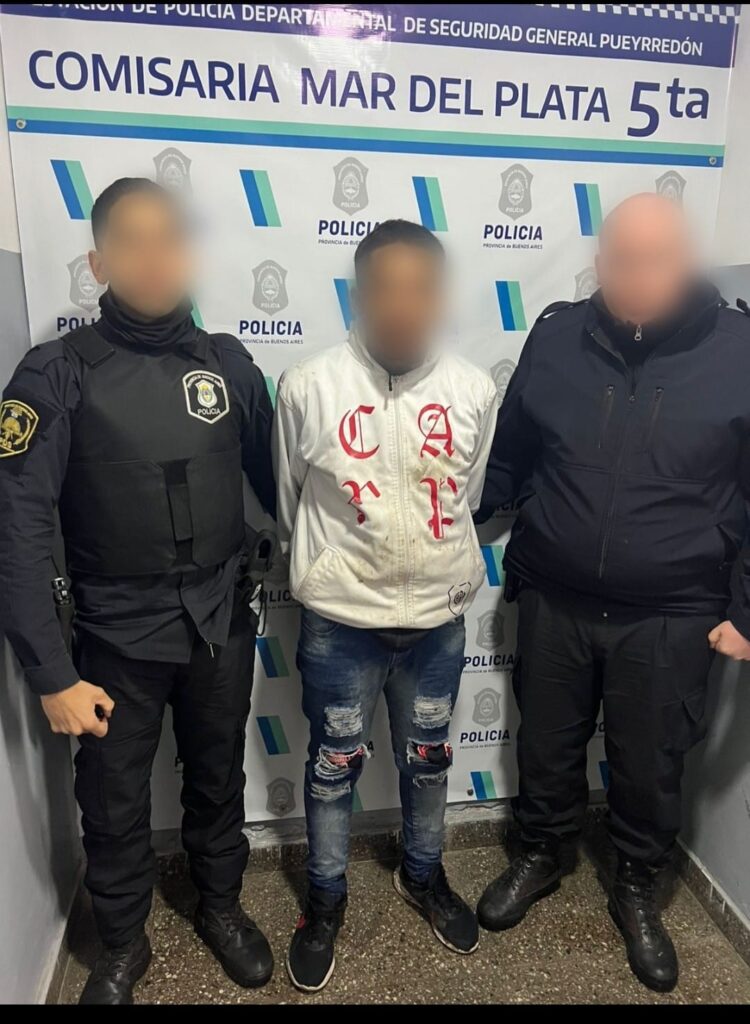 Una mujer pactó un encuentro con un hombre y con un cómplice ingresaron a su domicilio para robarle