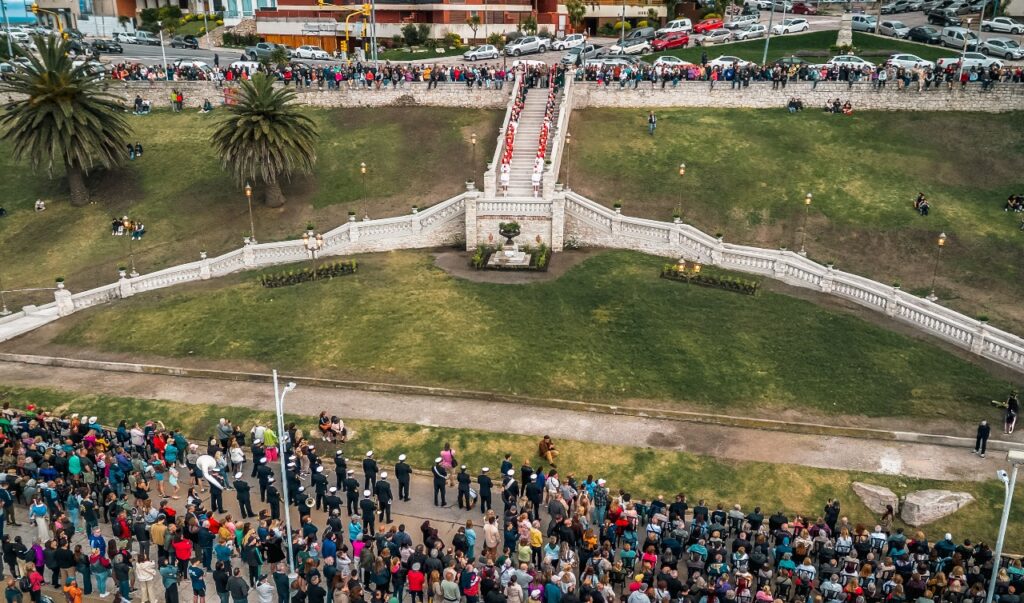 La Municipalidad reinauguró la histórica Escalera Imperial