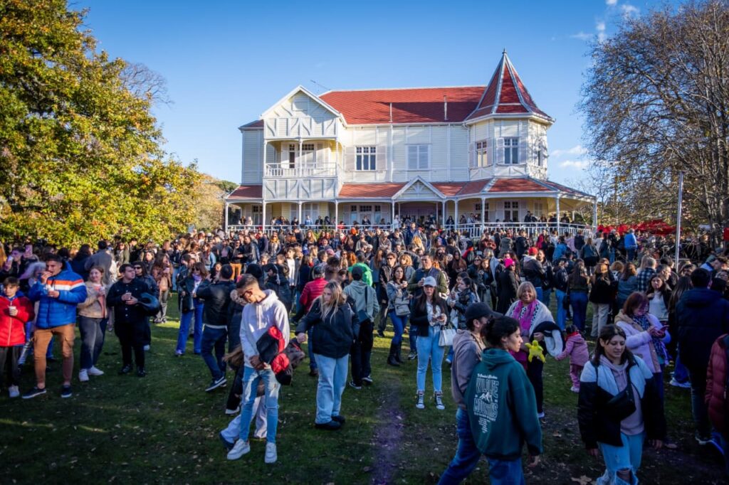 Villa Victoria presenta su agenda de octubre con muestras, teatro y música en vivo