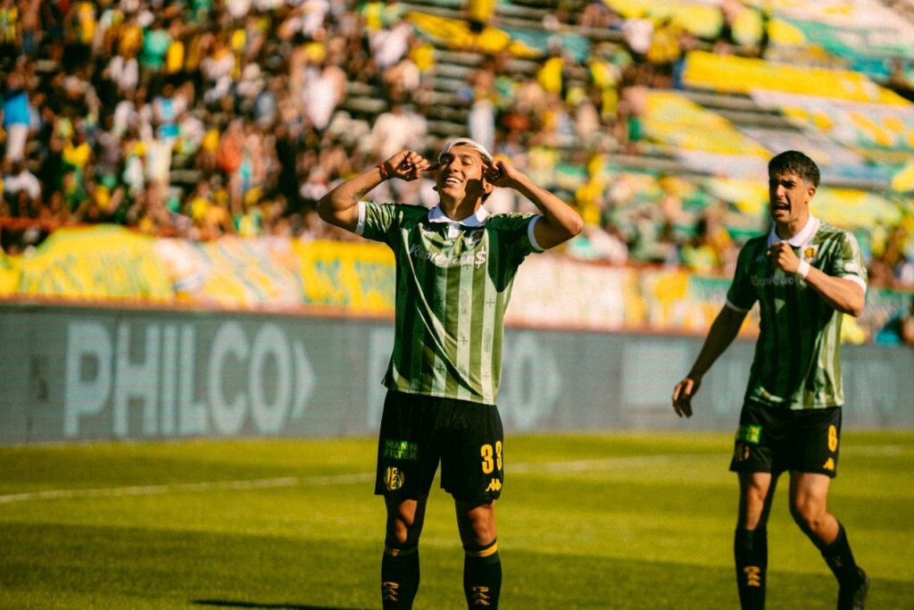 Aldosivi goleó a Independiente Rivadavia y respira
