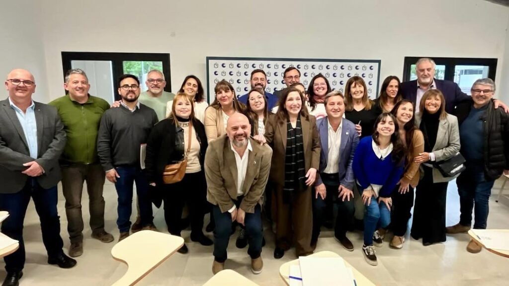 Se formalizó la creación de la Facultad de Medicina y se eligieron las autoridades