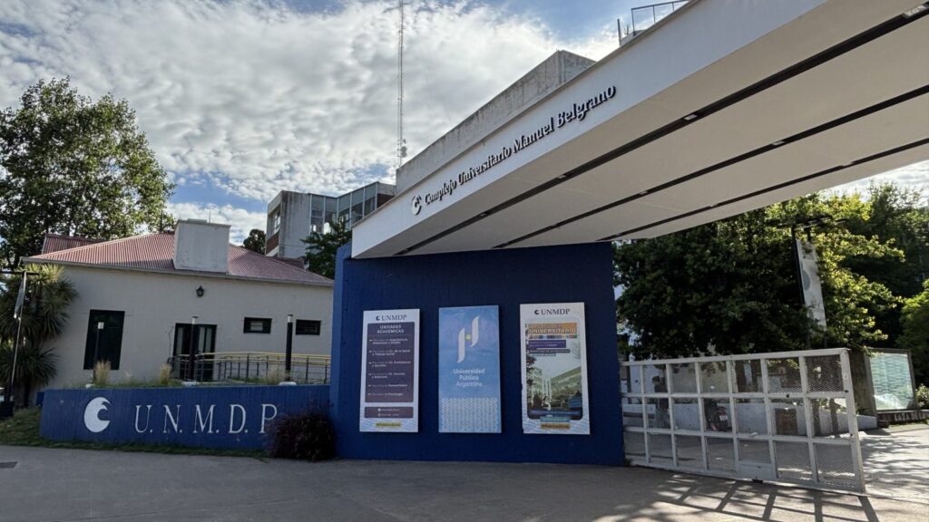 Financiamiento universitario: la Justicia Federal ordenó actualizar salarios docentes, no docentes y becas estudiantiles