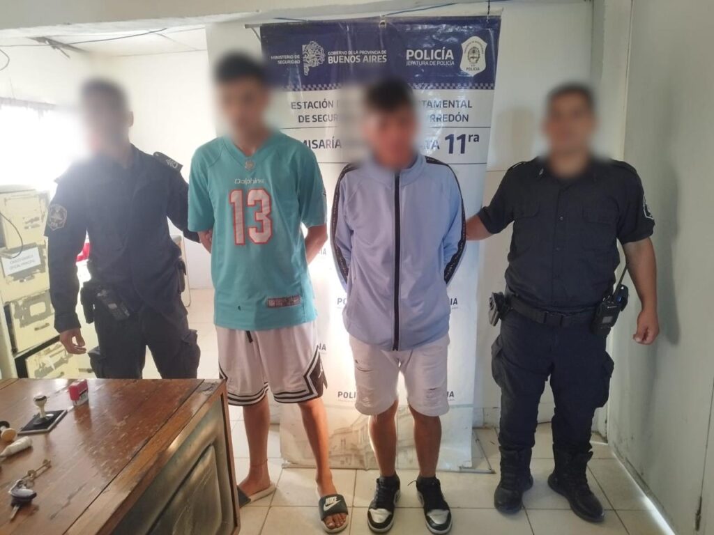 Otros cinco detenidos y un vehículo recuperado tras un robo a un conductor de aplicación de transporte