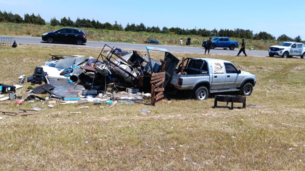 Espectacular siniestro en la autovía 2 terminó con un trailer destrozado