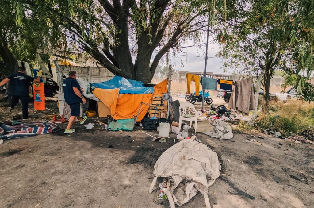 Desalojo y recuperación del espacio público en el barrio Las Lilas: «Se terminó la rancheada»