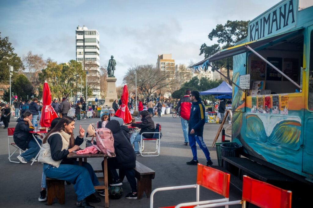 “Sabores sobre ruedas”: todos los foodtrucks presentes en distintos puntos de la ciudad