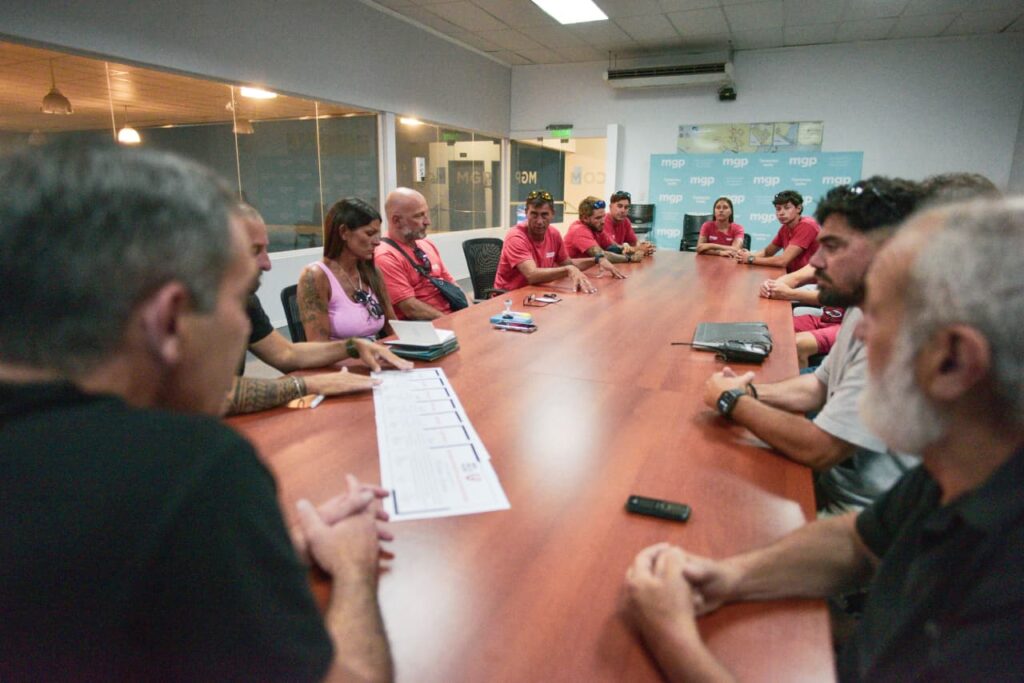El Municipio reconoció a los guardavidas que le salvaron la vida a un niño tras un ataque de epilepsia
