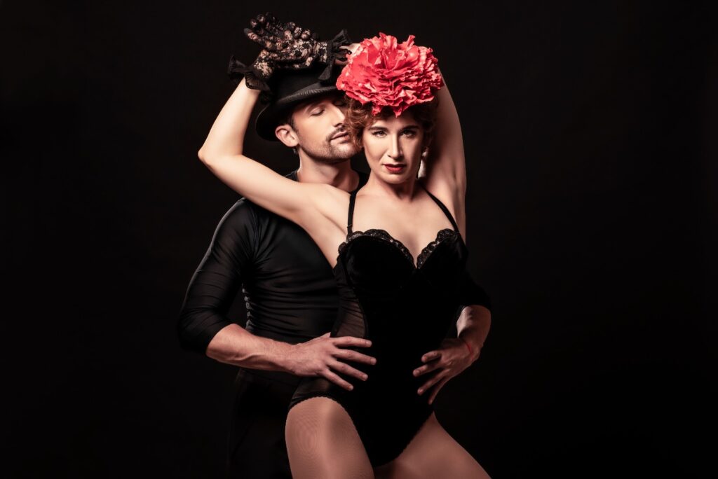 Con 10 bailarines marplatenses, la exitosa “Gwen” hará temporada en el Teatro Colón