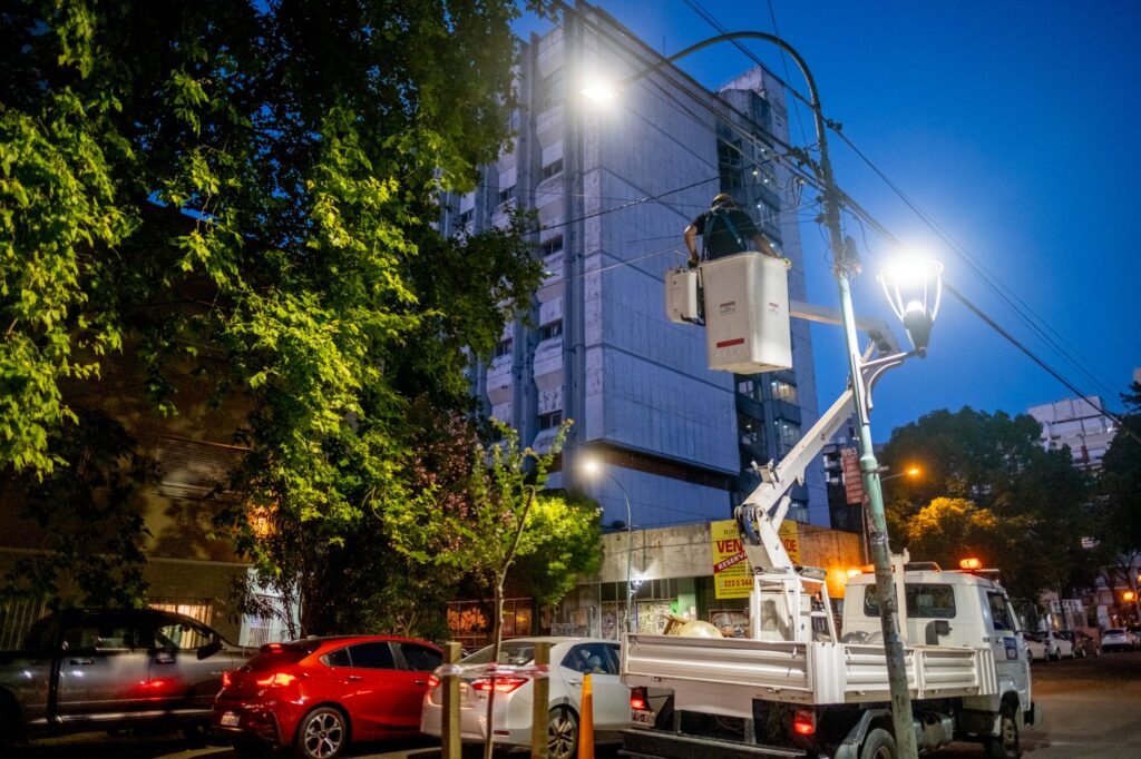 El Municipio instaló 175 luminarias LED en la última semana