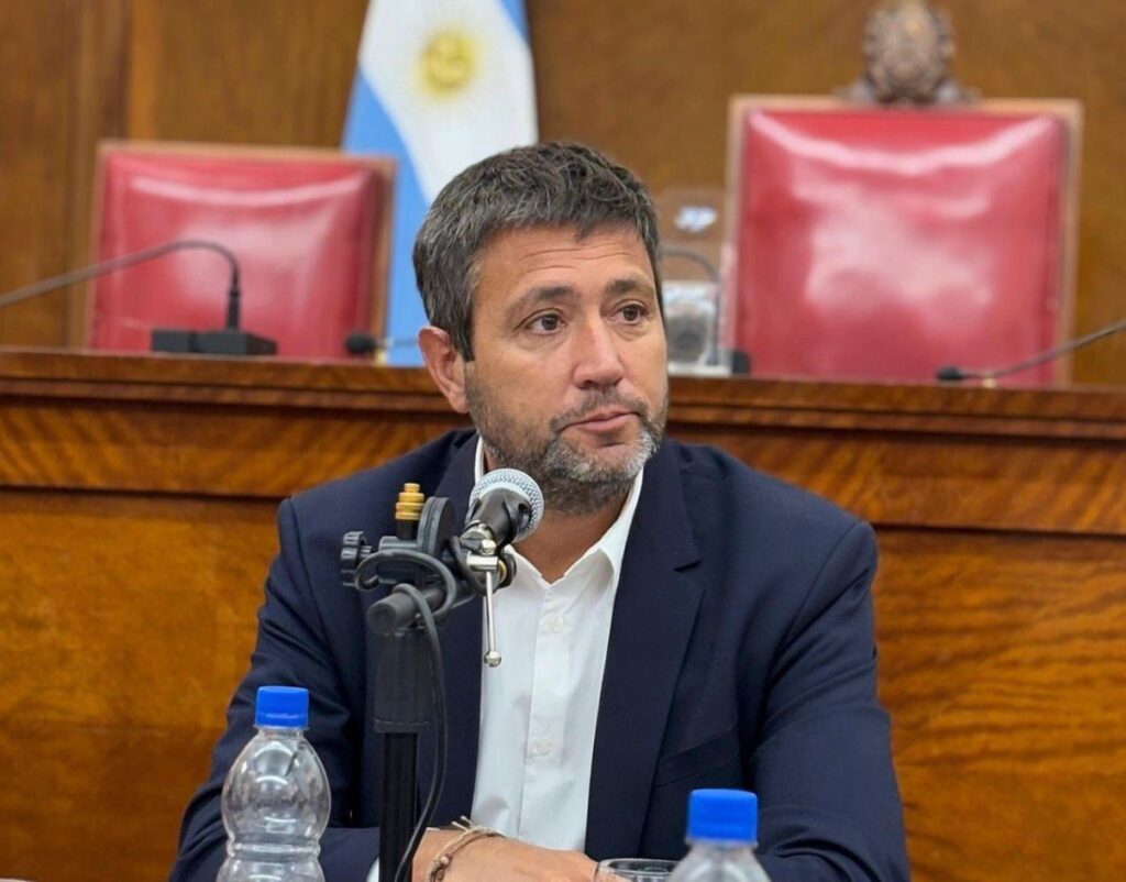 Proponen crear pictogramas inclusivos en las sendas peatonales