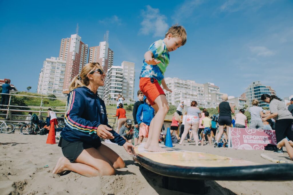 Continúan en febrero las actividades en la Playa Deportiva del EMDER
