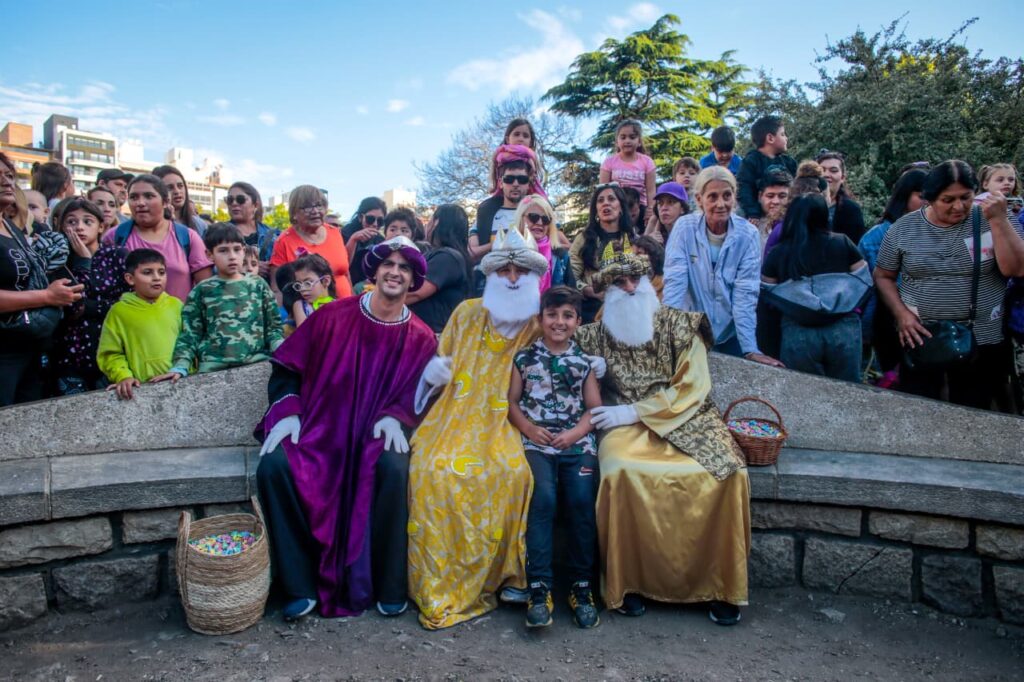 Mar del Plata celebra la llegada de los Reyes Magos en Plaza Mitre