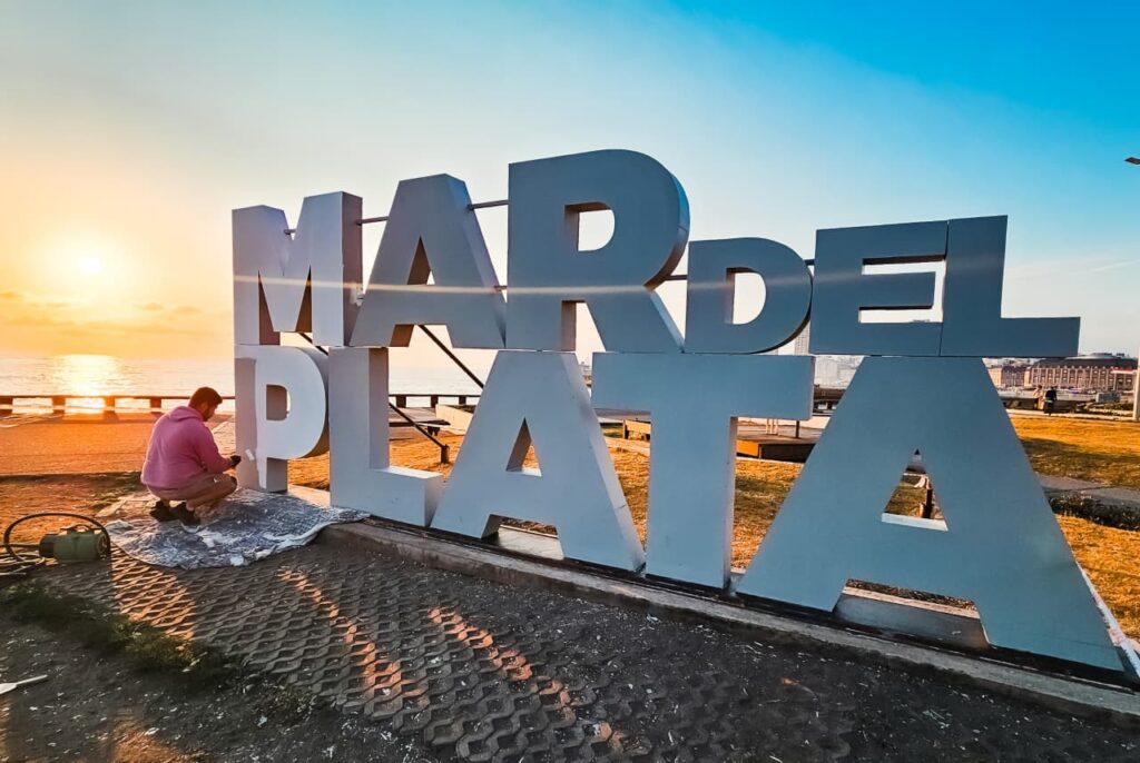 Finalizaron los trabajos de puesta en valor del “Punto Selfie” ubicado en el Paseo de las Américas