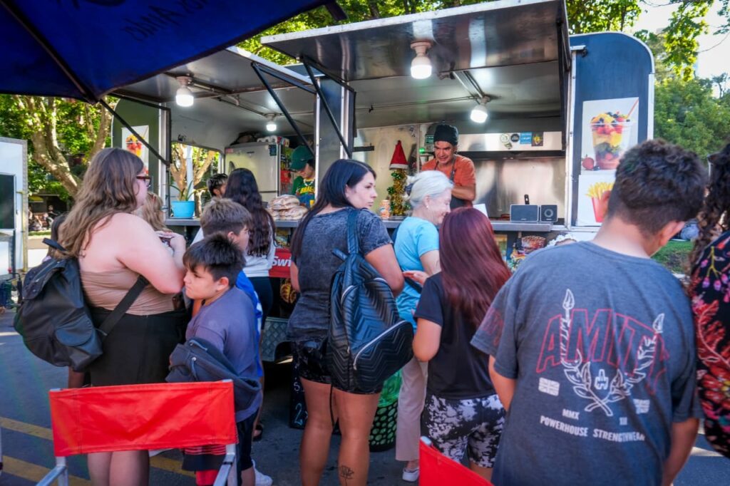Se viene una nueva edición de Sabores sobre Ruedas y Expo Emprendedores en Plaza Mitre
