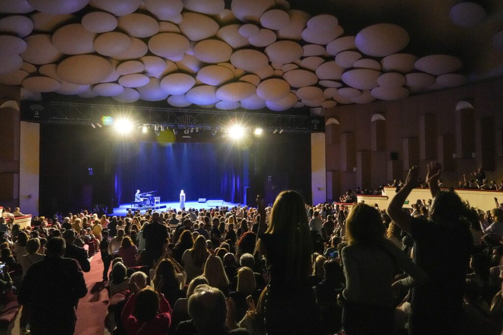 El Teatro Auditorium se consolidó como faro cultural en la temporada de verano 2026
