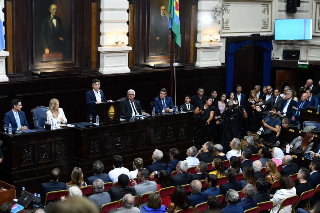 “A los trabajadores les digo: no son ustedes, es el rumbo económico de un Gobierno nacional insensible que los abandona»