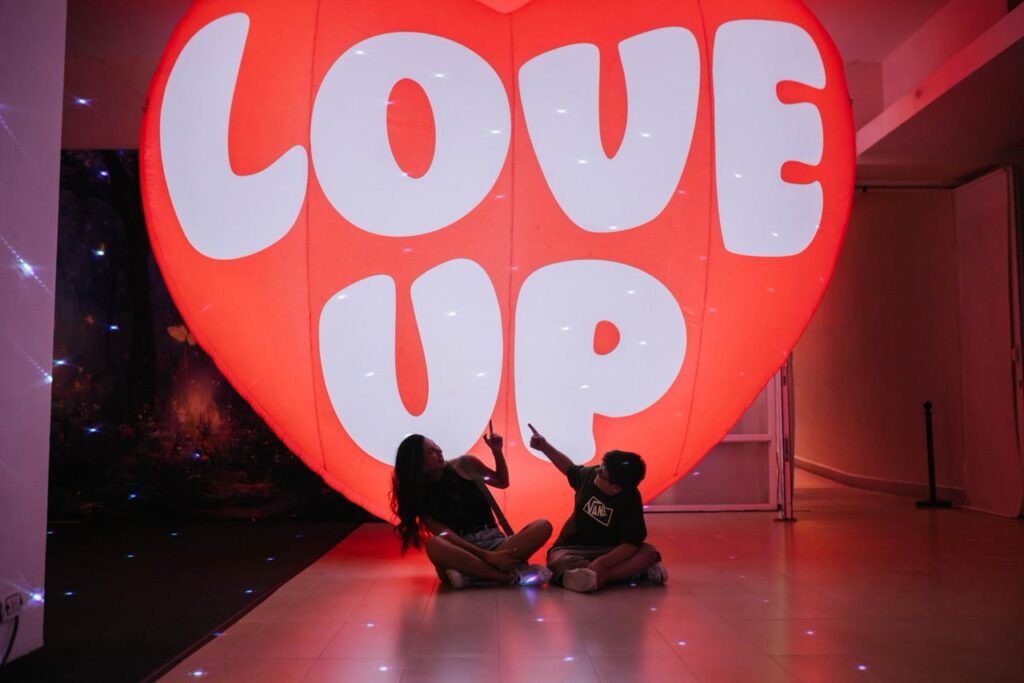 Love UP! se queda en Mar del Plata hasta el 5 de abril: ya la visitaron más de 65 mil personas