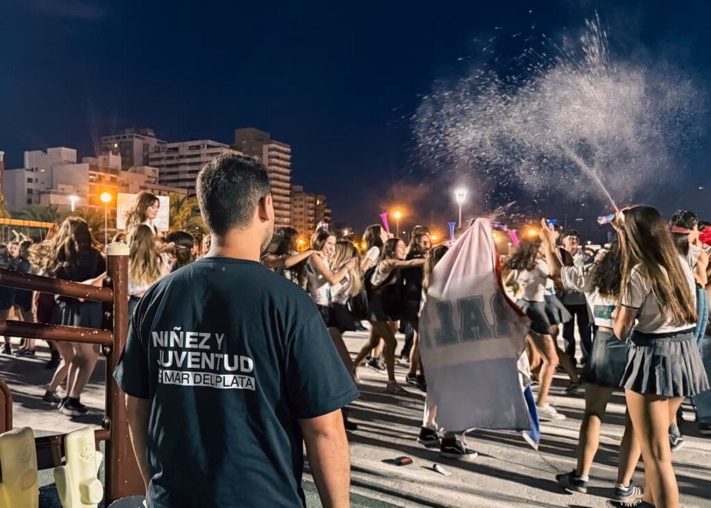 UPD en Mar del Plata: clausuraron fiesta clandestina con alcohol y 300 estudiantes