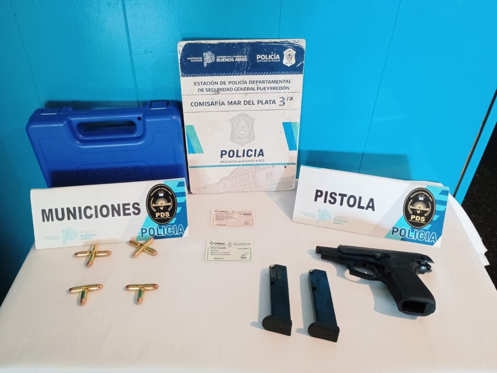 Discutieron por una medianera y sacó un arma: tras la denuncia del vecino lo allanaron