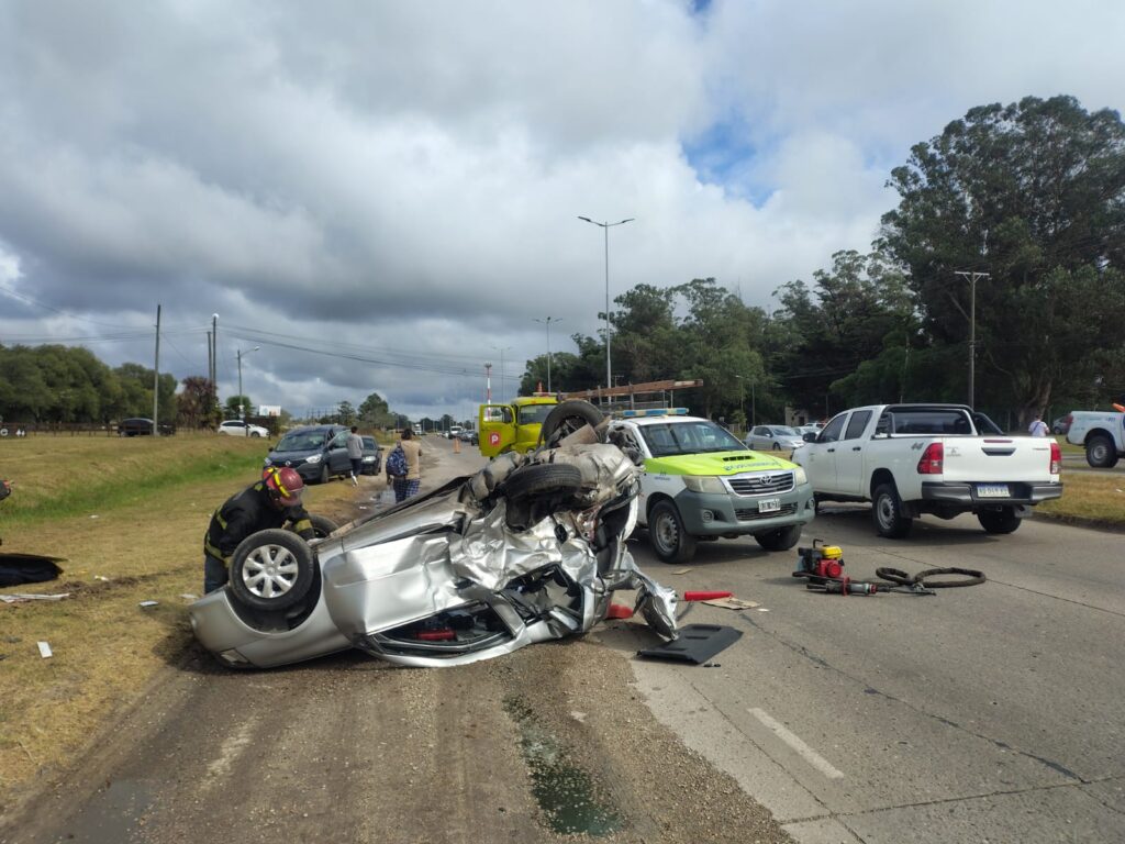 Un muerto tras un choque entre una Hilux y un Clio en la Ruta 88