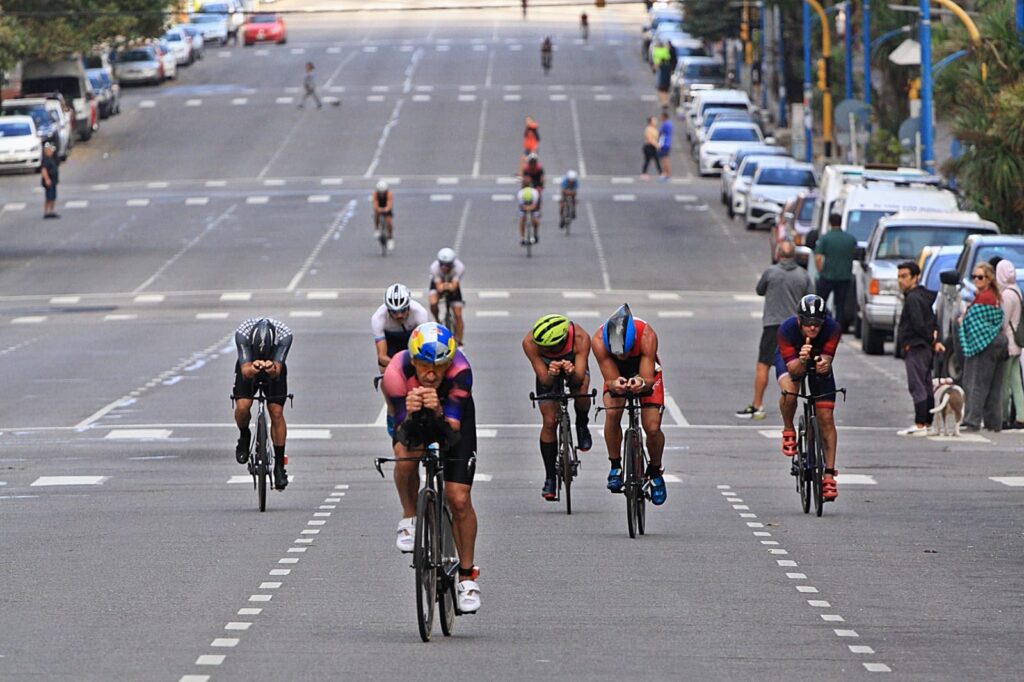 Los “1” se quedaron con el Rower Triatlón Olímpico ISS de Mar del Plata