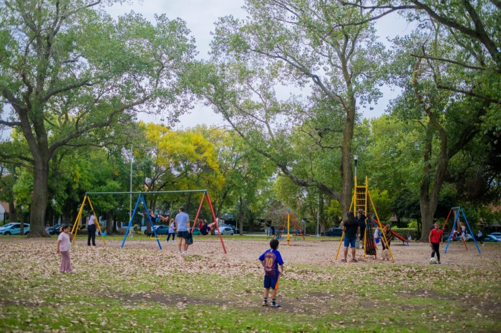 Avanzaron con la puesta en valor de otra reconocida y concurrida plaza
