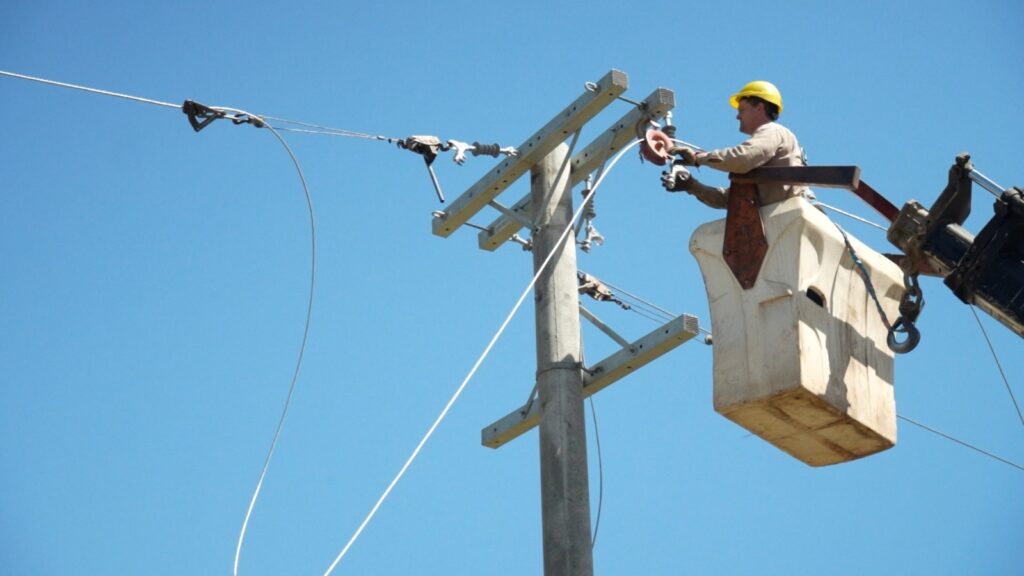 EDEA fortaleció la red eléctrica en los barrios El Marquesado y San Eduardo del Mar